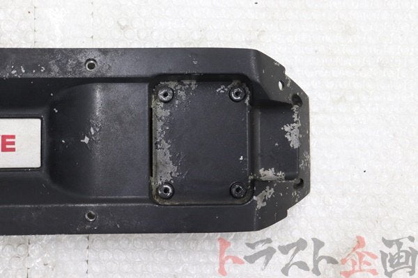 【USED】 NISSAN Engine Plug Cover - RB26