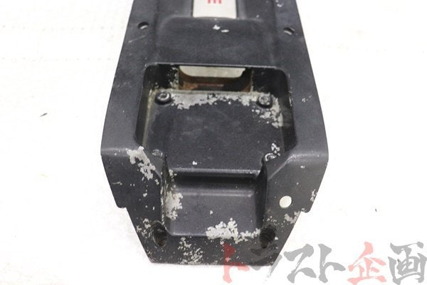 【USED】 NISSAN Engine Plug Cover - RB26