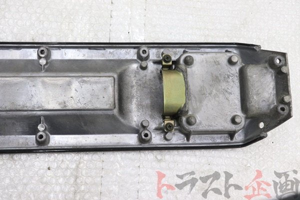 【USED】 NISSAN Engine Plug Cover - RB26