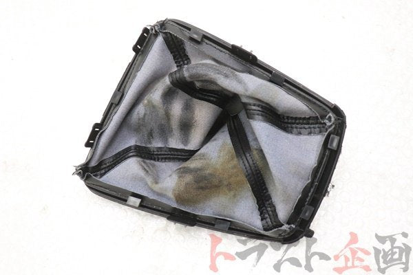 【USED】 NISSAN Shift Boot - HCR32