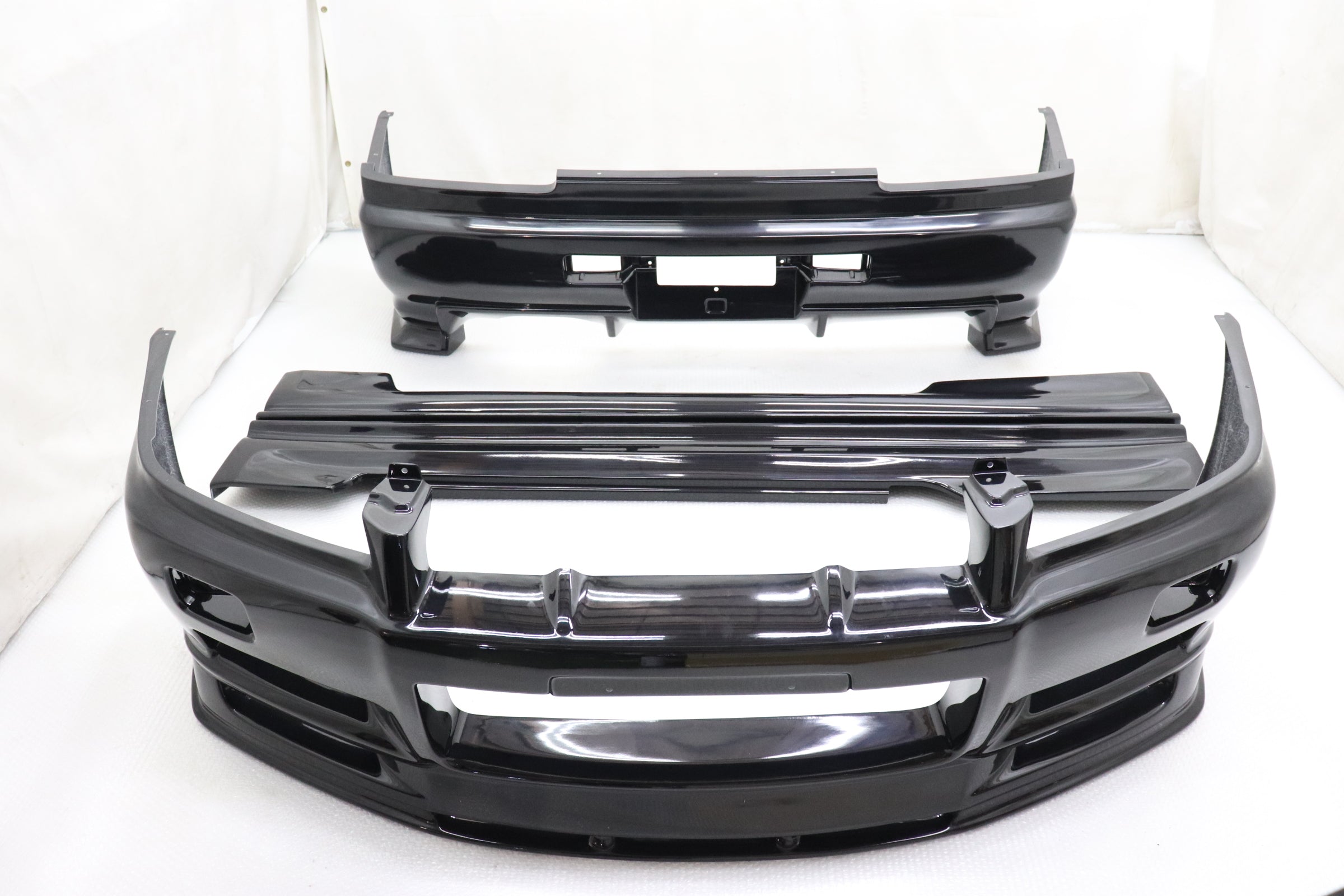 URAS Aero Type-R 3P Set with Hood Lip - Skyline R34 2 Door – TKGT CARS
