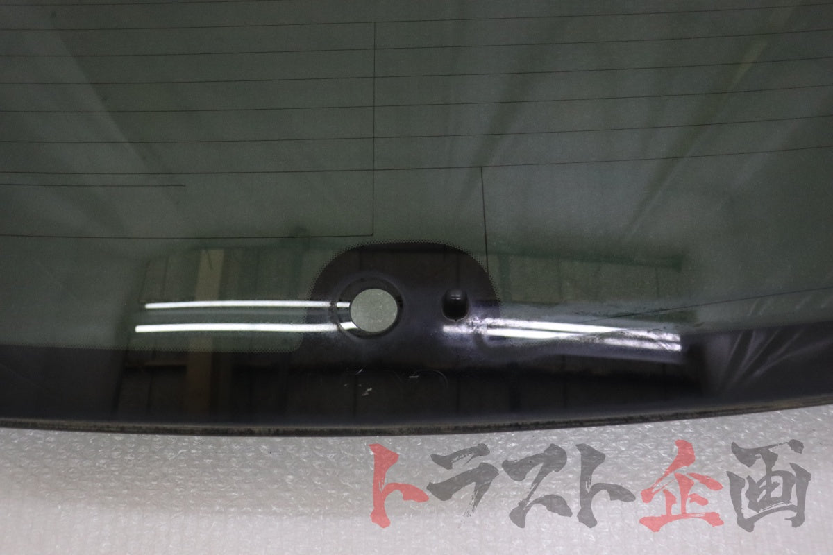 【USED】OEM Rear Windshield Nissan Skyline ER34 Sedan