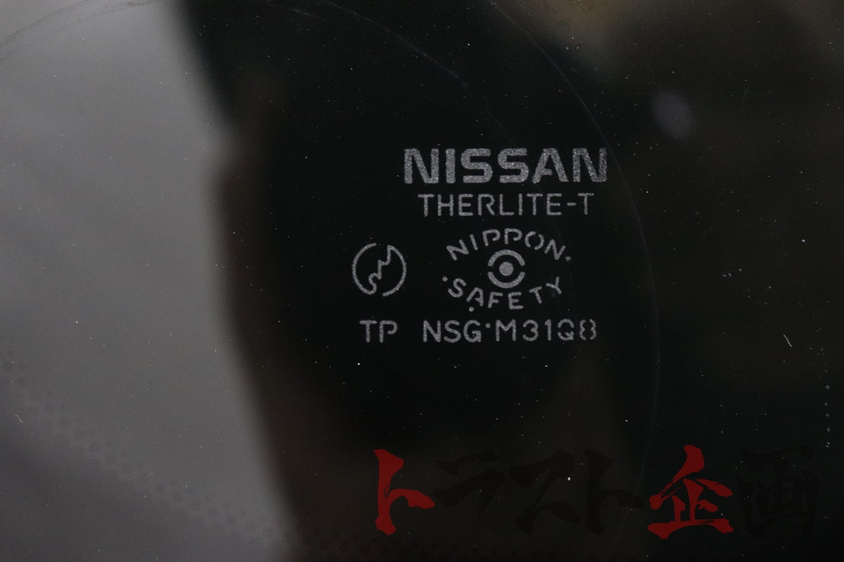 【USED】OEM Rear Windshield Nissan Skyline ER34 Sedan