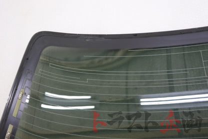【USED】OEM Rear Windshield Nissan Skyline ER34 Sedan