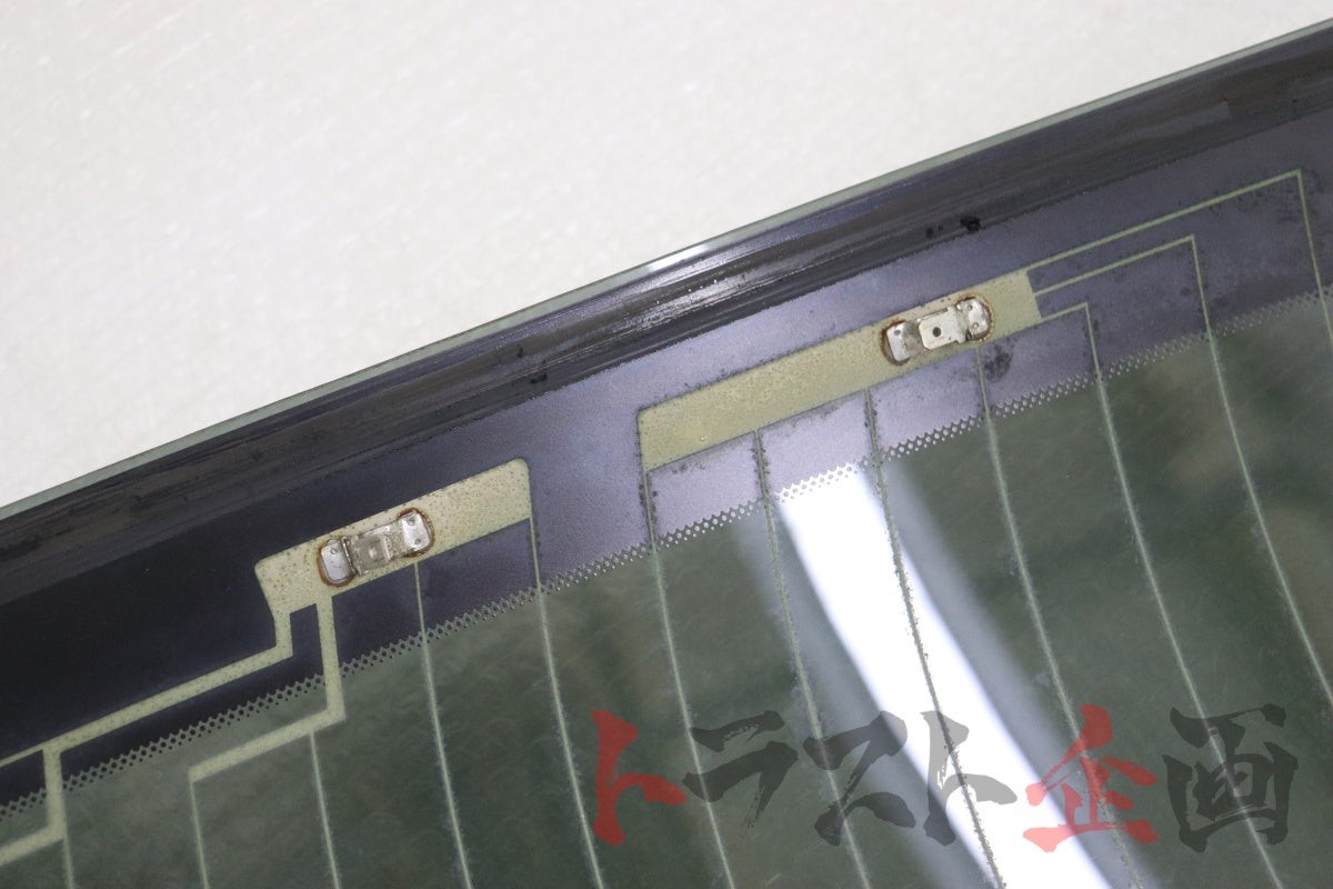 【USED】OEM Rear Windshield Nissan Skyline ER34 Sedan
