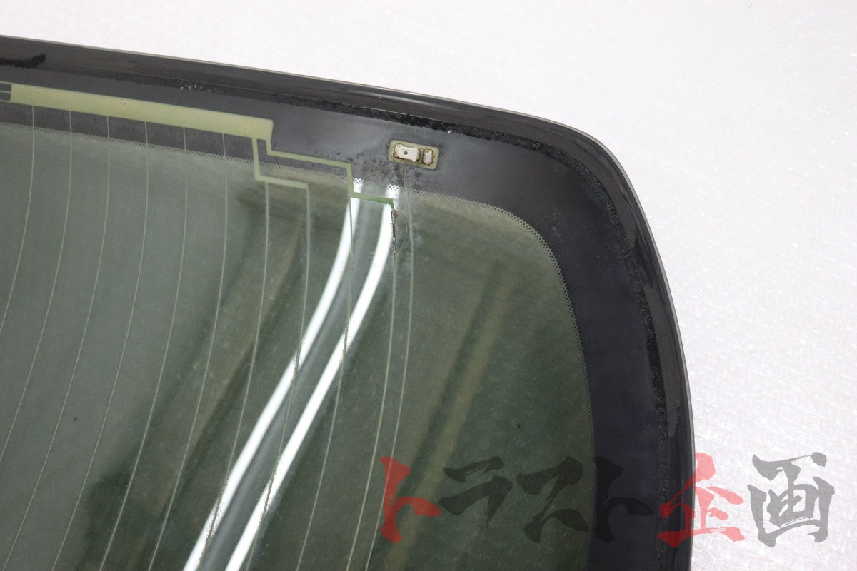 【USED】OEM Rear Windshield Nissan Skyline ER34 Sedan