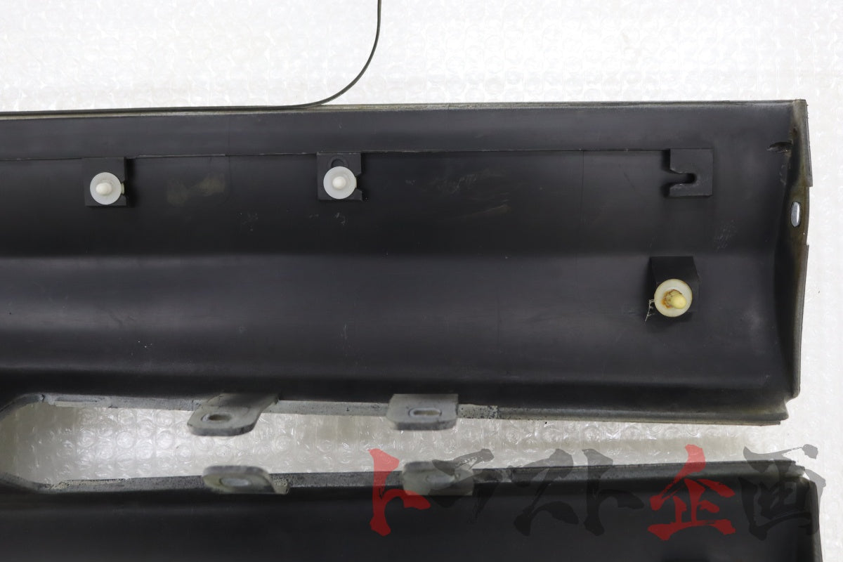 【USED】OEM 2-Door Side Steps Skyline 25GT Turbo ER34 Late Model 2-Door