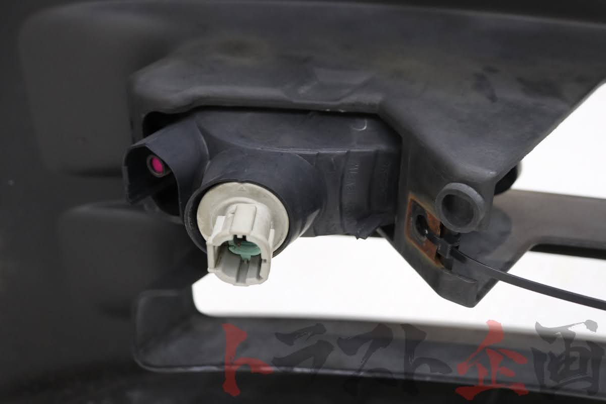 【USED】Late Model OEM Front Bumper for NA Skyline 25GT-T ER34 4-Door