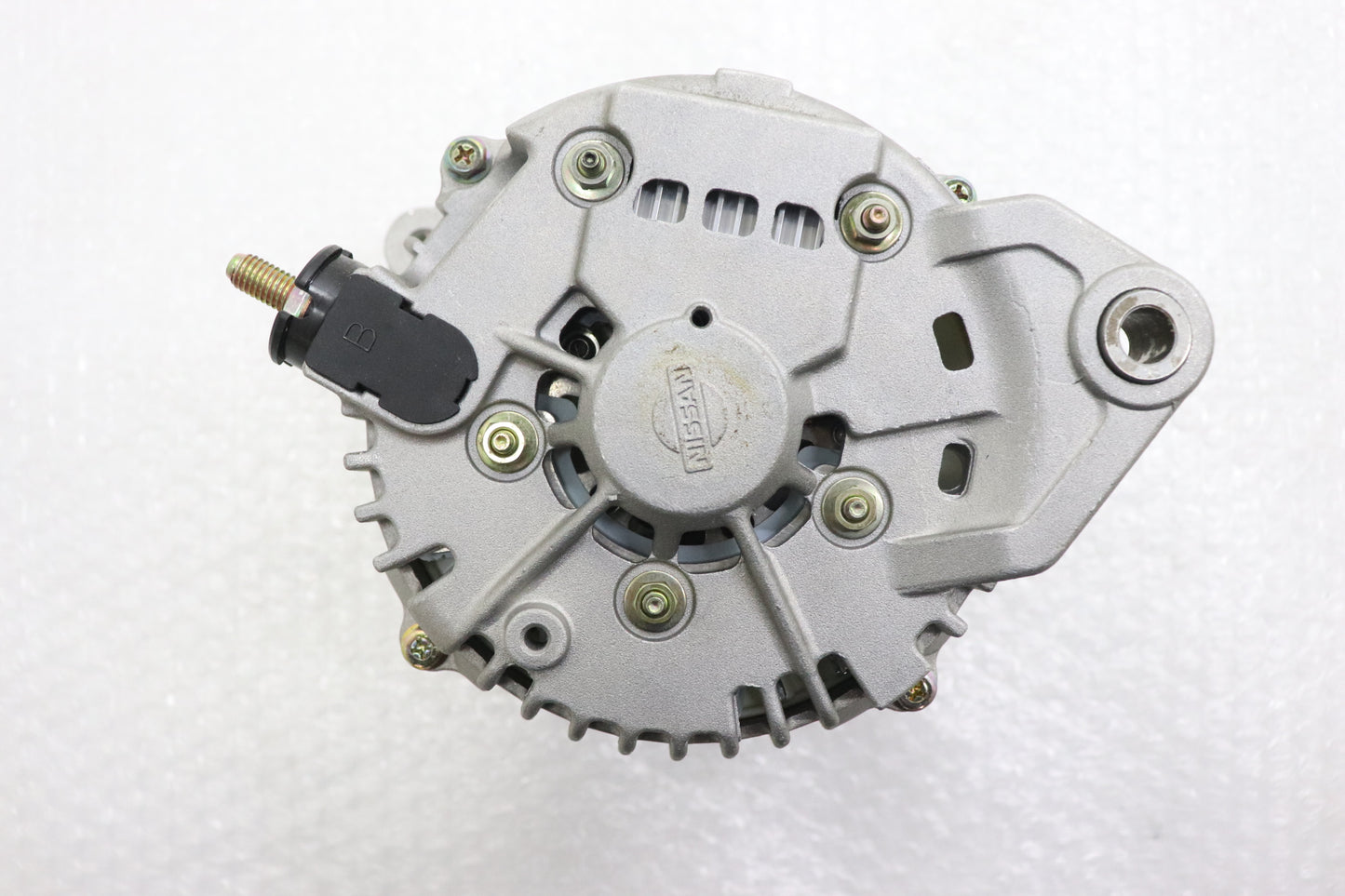 OUTLET NISSAN OEM Alternator (Made by HITACHI)- Cefiro