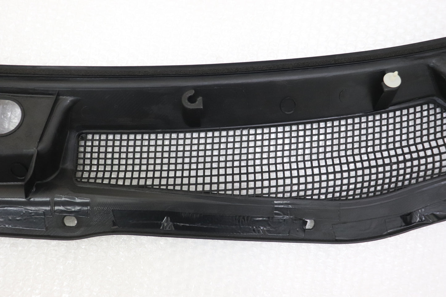 USED NISSAN OEM Cowl Top Cover - BNR34