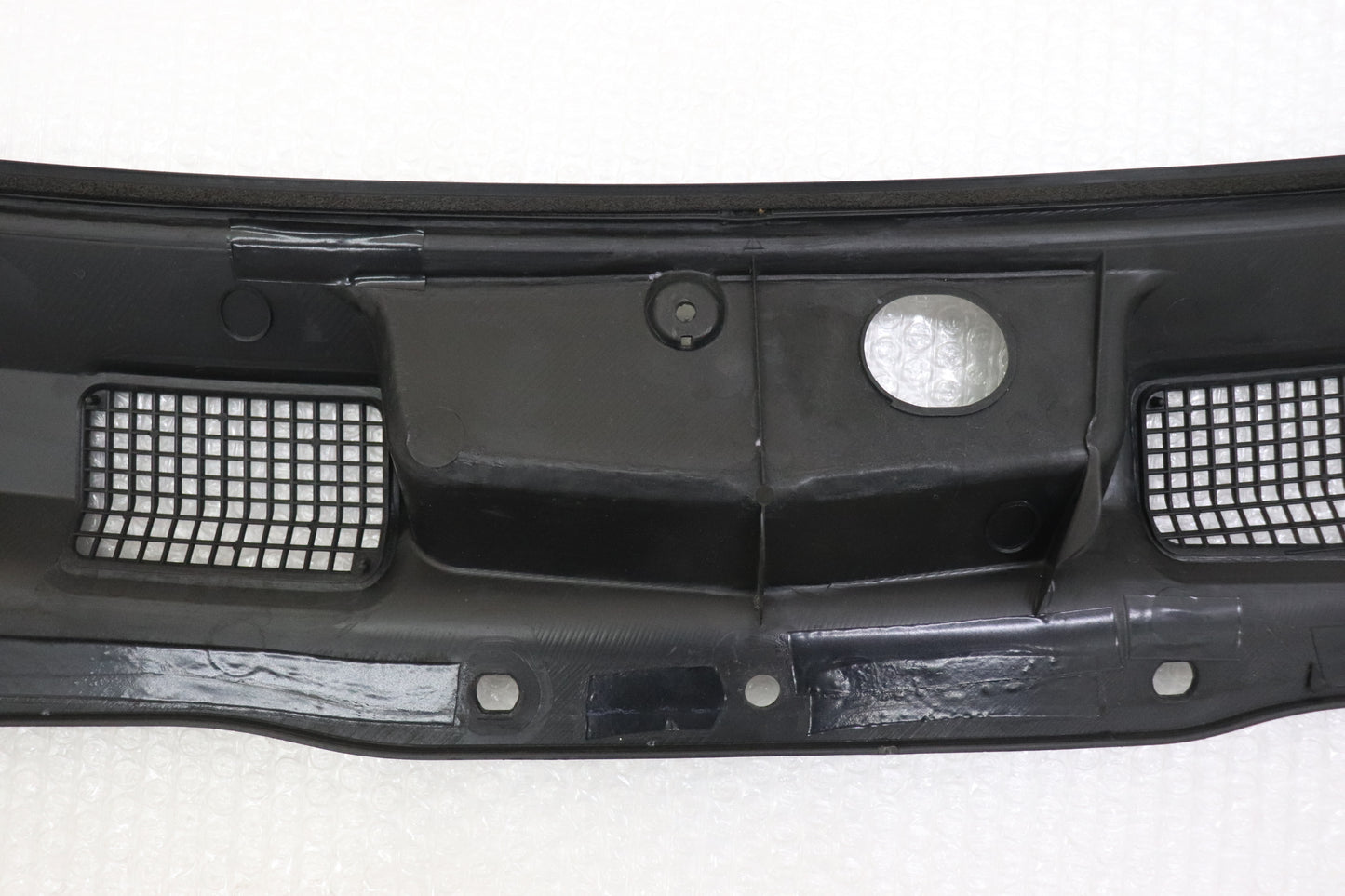 USED NISSAN OEM Cowl Top Cover - BNR34