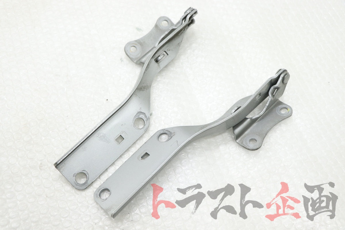 【USED】 Hood Hinges Nissan Skyline R34 GT-R BNR34