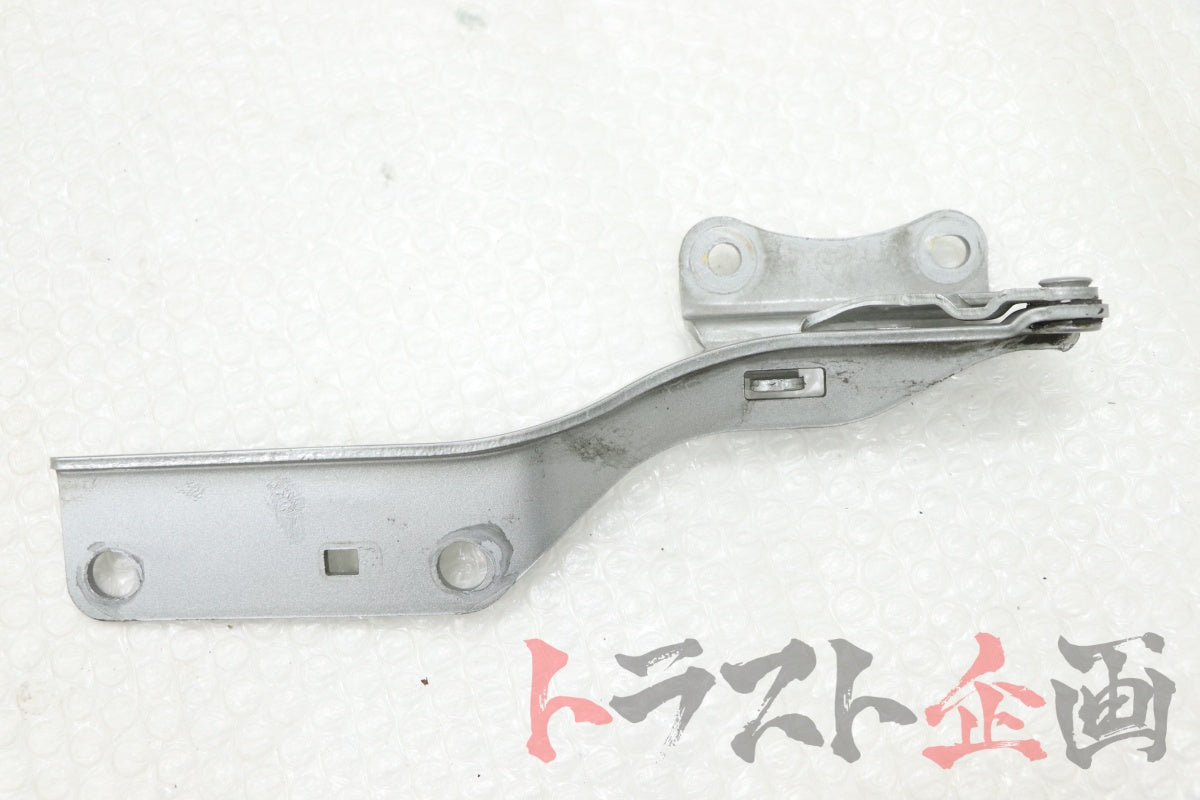 【USED】 Hood Hinges Nissan Skyline R34 GT-R BNR34