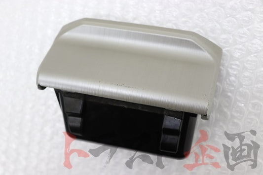 【USED】NISSAN Ashtray - BNR34 V Spec Early Model