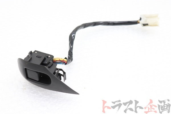 【USED】 NISSAN BCNR33 Power Window Switch Passenger Side/LHS Early Model