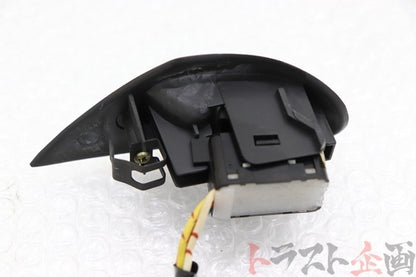 【USED】 NISSAN BCNR33 Power Window Switch Passenger Side/LHS Early Model