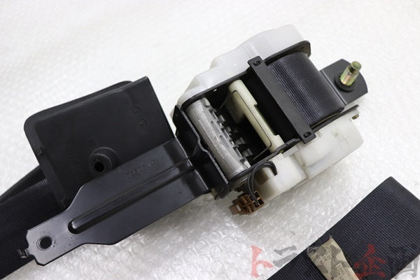 【USED】NISSAN front Seatbelt RHS - BCNR33 Early Model