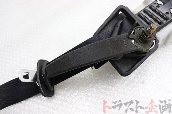 【USED】NISSAN front Seatbelt RHS - BCNR33 Early Model