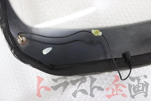 【USED】 Front Windshield Windscreen - BNR32