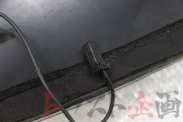 【USED】 Front Windshield Windscreen - BNR32