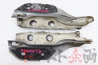 【USED】 NISSAN BCNR32 Hood Latch Early Model