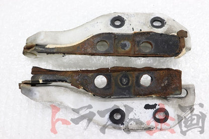 【USED】 NISSAN BCNR32 Hood Latch Early Model