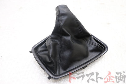 【USED】 NISSAN BNR32 Shift Boot Early Model