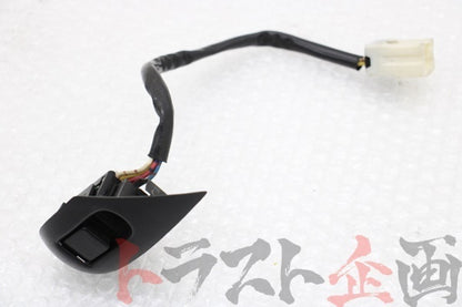 【USED】 NISSAN BCNR33 Power Window Switch Passenger Side/LHS Early Model