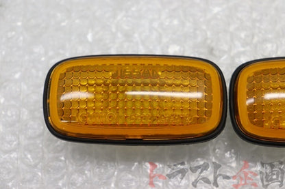 【USED】 NISSAN Side Marker Set - BCNR33