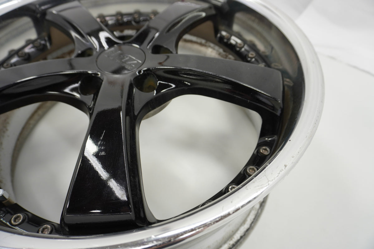 【USED】 BLITZ TECHNO SPEED Z2 4pcs Set 18x8J 18x9J