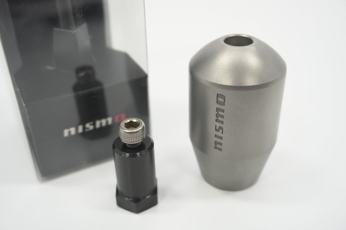 【USED】 NISMO GT Shift Knob Titanium - 6MT M12