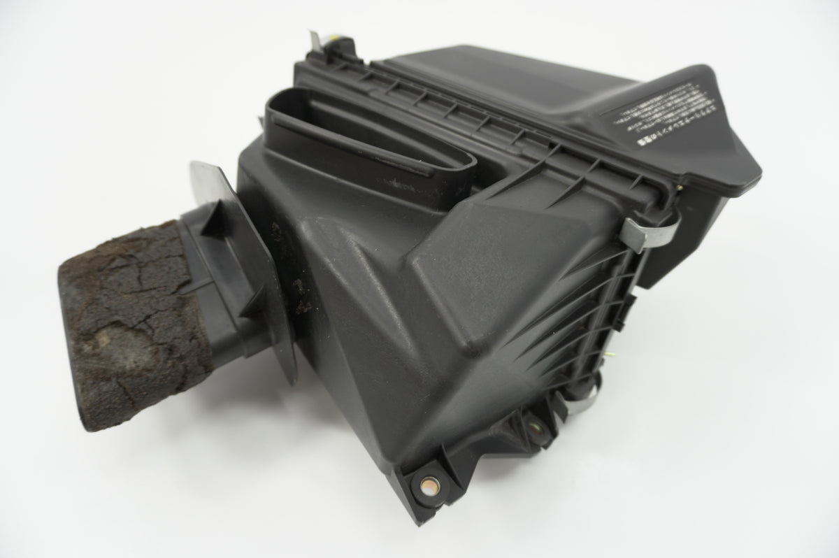 【USED】 NISSAN Air Cleaner Box - BCNR33