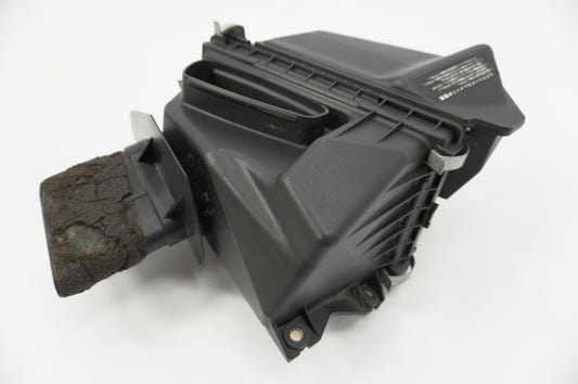 【USED】 NISSAN Air Cleaner Box - BCNR33