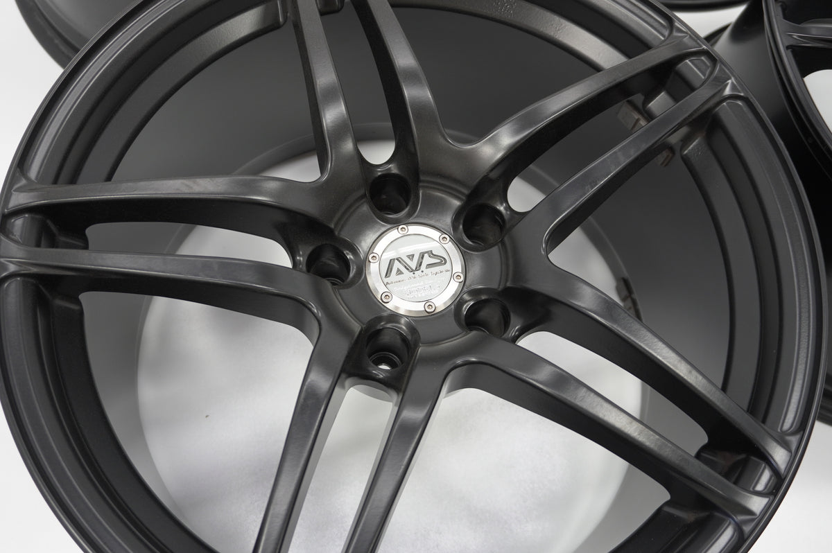 【USED】 Yokohama AVS Model 5 4pcs Set 18x10J +19 5H 114.3