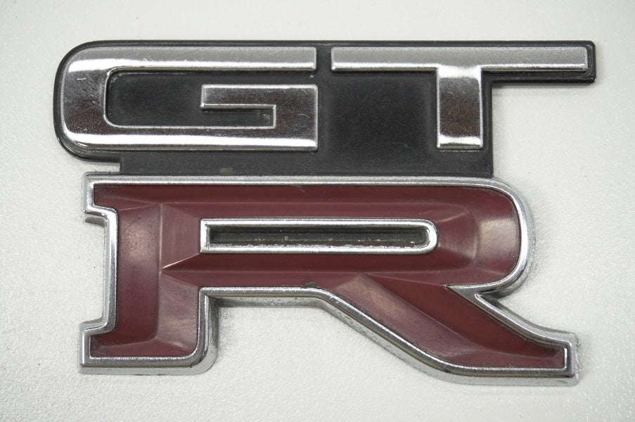 【USED】 NISSAN Rear Emblem 732 - BNR32