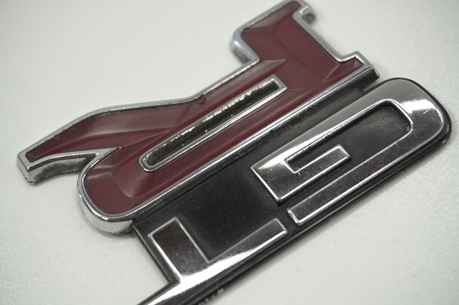 【USED】 NISSAN Rear Emblem 732 - BNR32