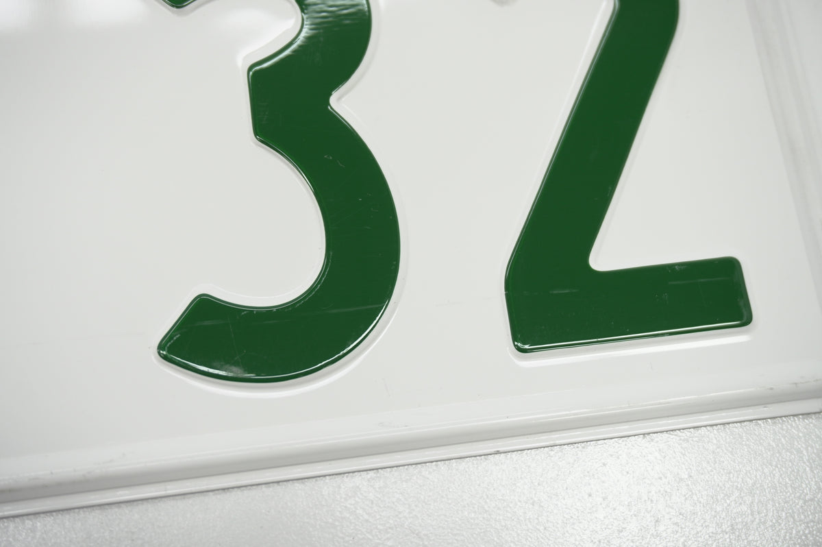 【USED】 Japanese License Plate Front & Rear Set - GTR R32