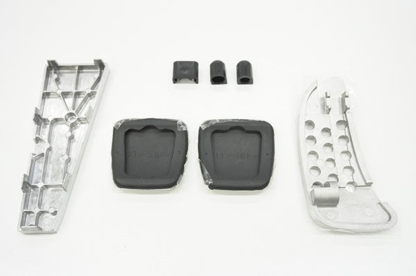 NISSAN Aluminum Pedal Cover and Footrest Cover Set - BNR34