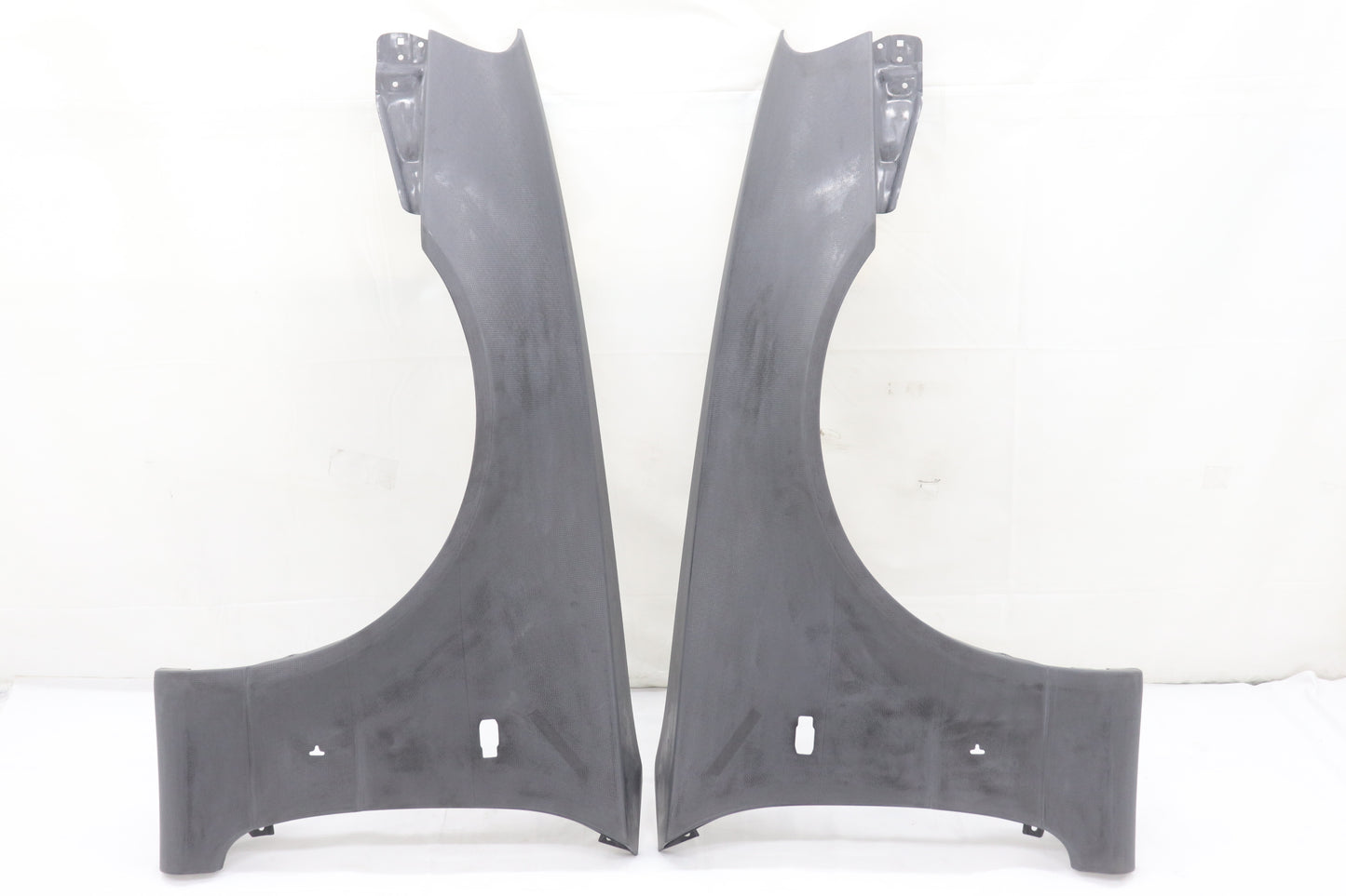 *RARE* NISMO Z-tune Carbon Front Fender Set - BNR34
