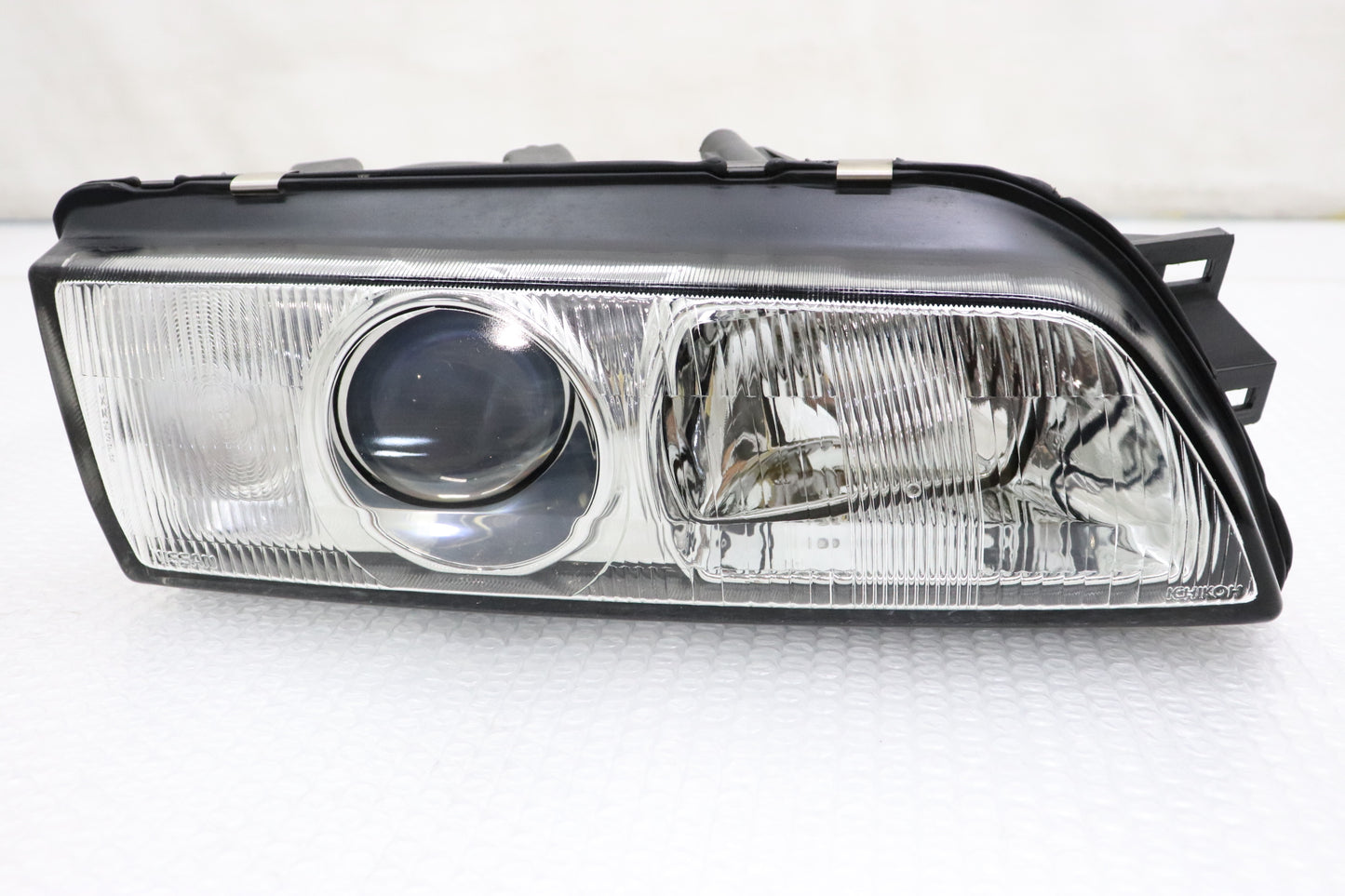 【USED】 NISSAN Headlight RHS Projector Type - BNR32 Early Model