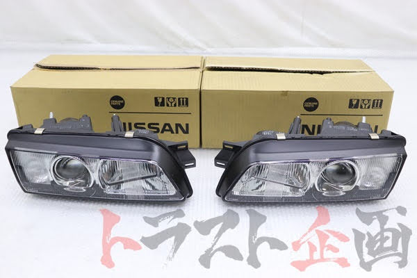 【UN-USED】 NISSAN Headlight Set - BNR32 Early Model