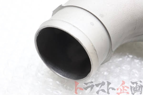 【USED】 NISSAN Intake Pipe - BNR32