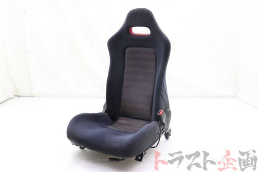 【USED】 NISSAN Front Seat RHS - BCNR33 Late Model