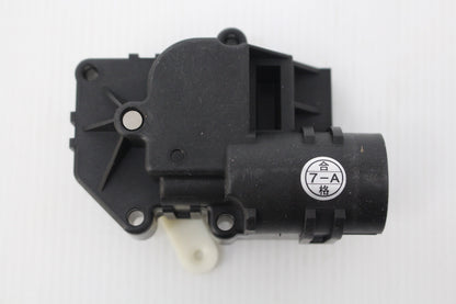 NISSAN Heater & Blower Motor Door Actuator - BNR32