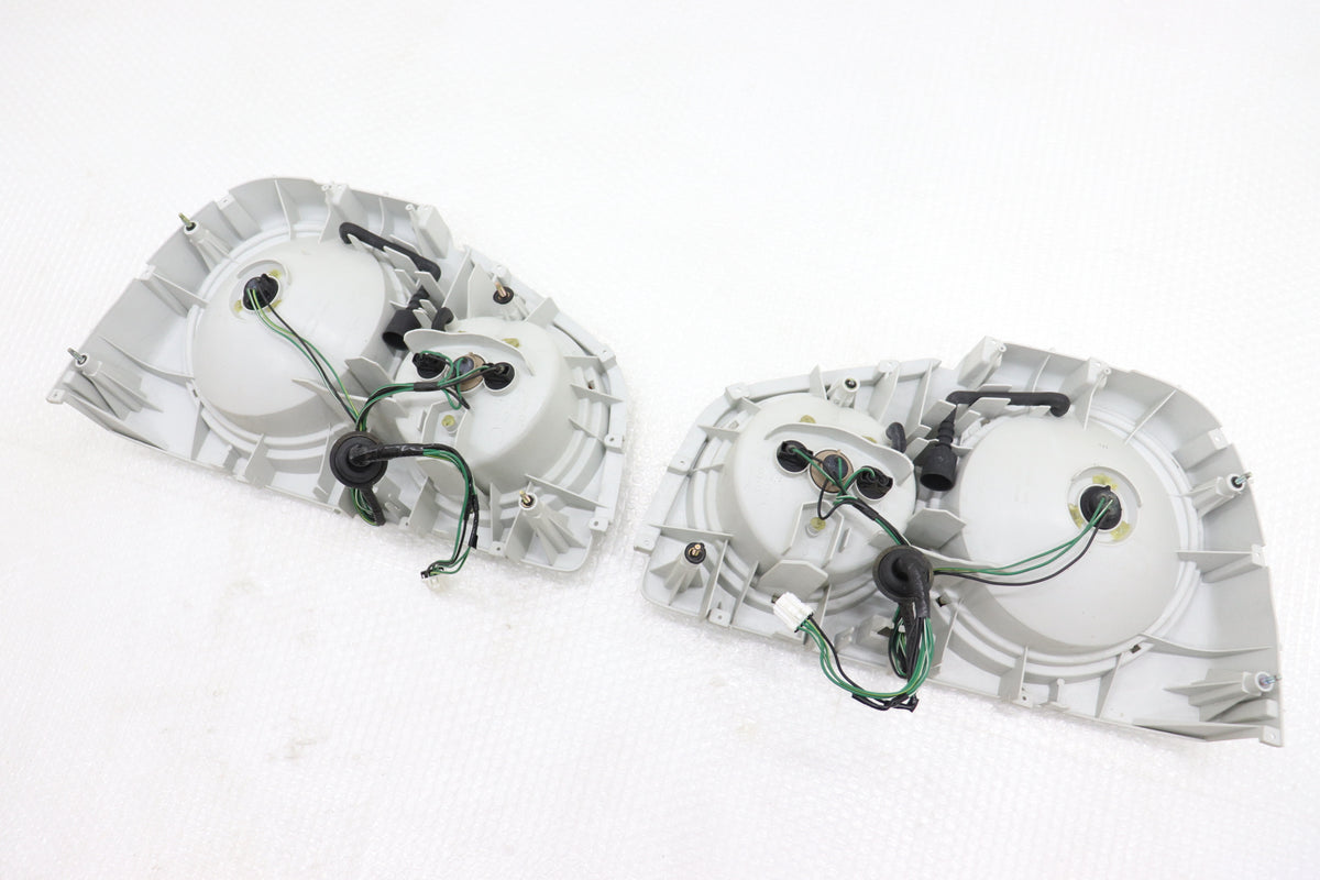 【USED】 NISMO GT Tail Lamp - BNR34