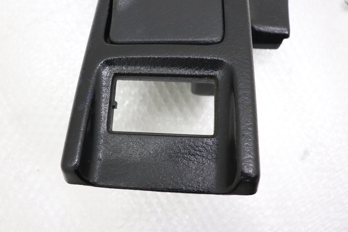 【USED】Center Console Shift Boot for MT - Z32