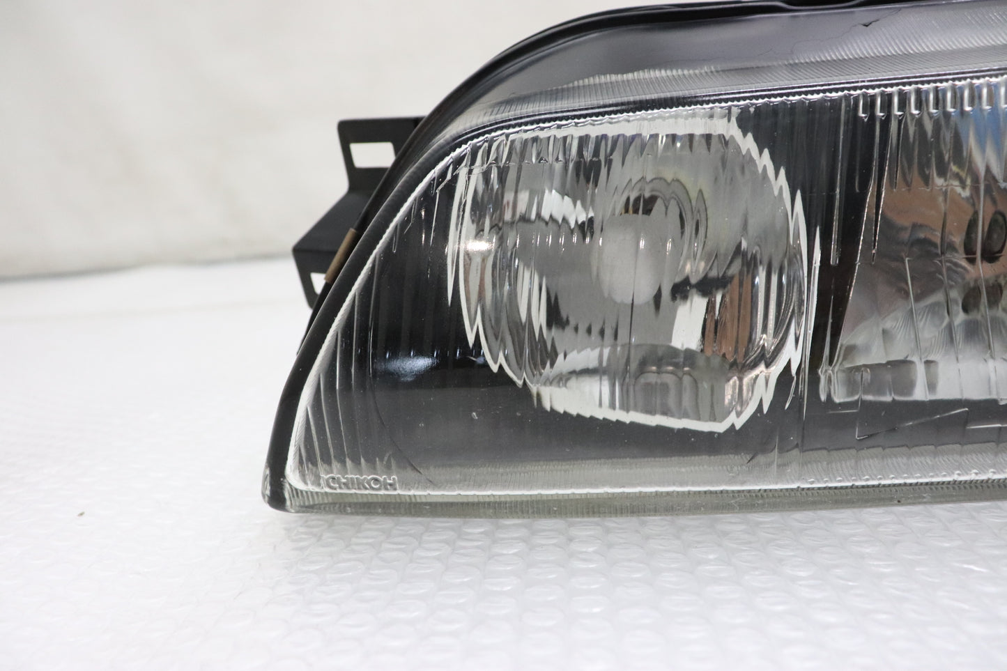 【USED】 NISSAN Headlight LHS N1 - BNR32