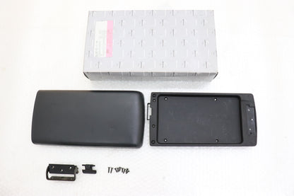 【USED】NISSAN Console Lid - BCNR33 **JP**