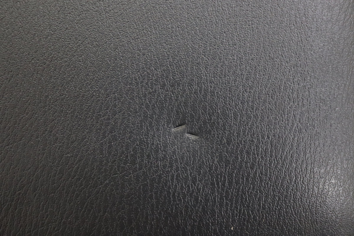 【USED】NISSAN Console Lid - BCNR33 **JP**