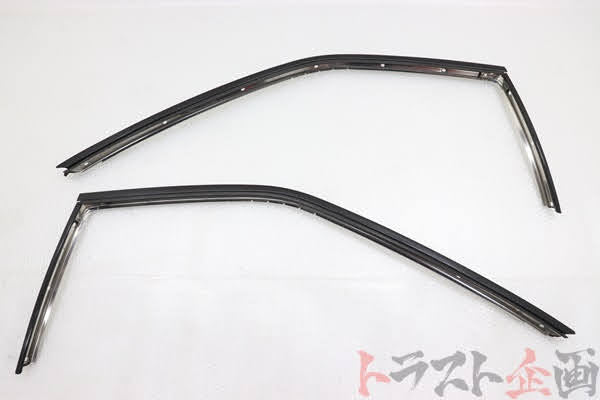 【USED】NISSAN Side Window Molding Retainer - BNR32